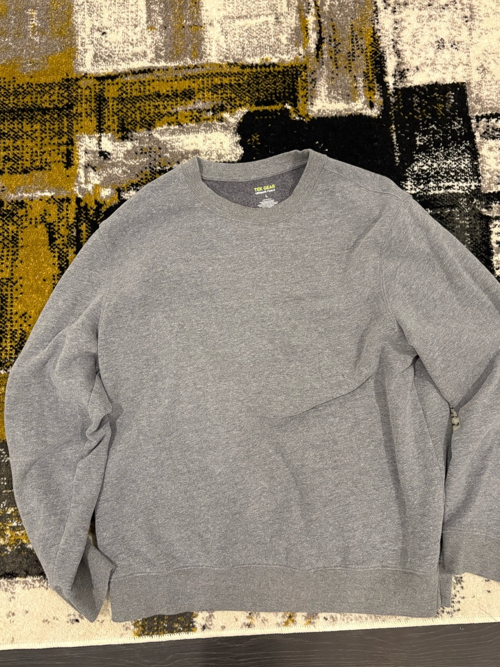 tek gear Men's Heather Gray Crewneck Sweatshirt